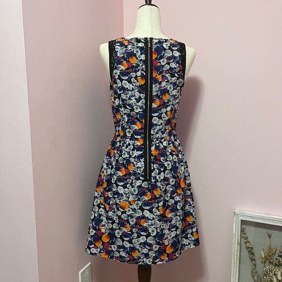 Kensie fit and flare sleeveless dress size S - Picture 3 of 4